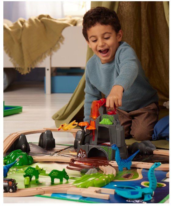 Brio Dinosaur Deluxe Set 44 pieces Interactive volcano 7312350361049 No Promo Code Needed!